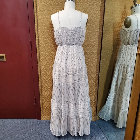 Flowy Tiered Maxi Dress - Picture 2 of 5